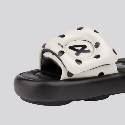 PILLOW POLKA SANDAL